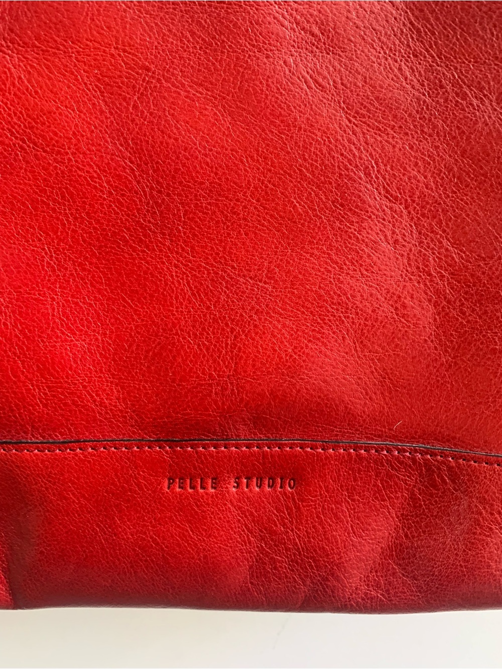 Wilsons Leather Red Leather Shoulder Bag with Single Strap - Picture 2 of 9